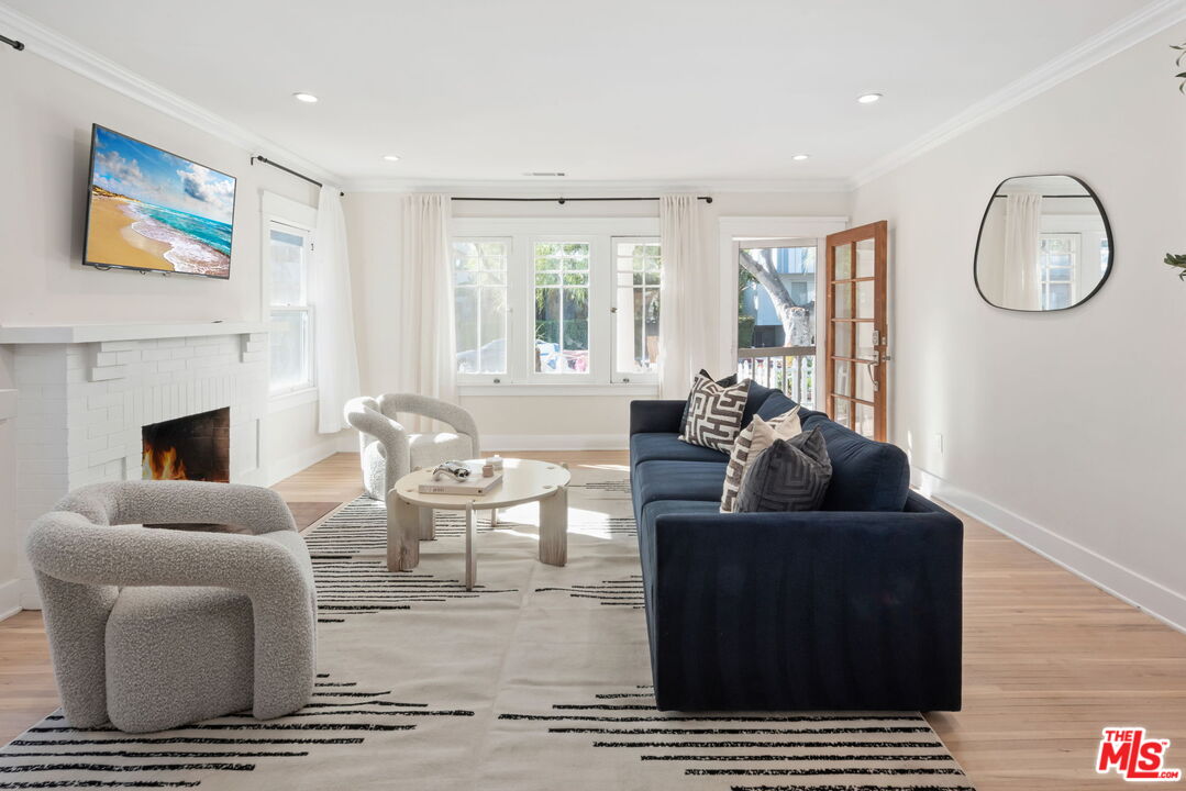 1224 N Ogden Dr