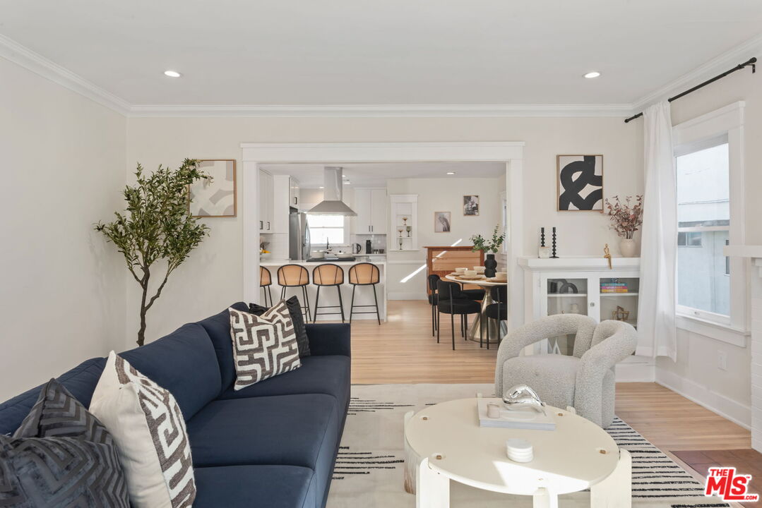 1224 N Ogden Dr