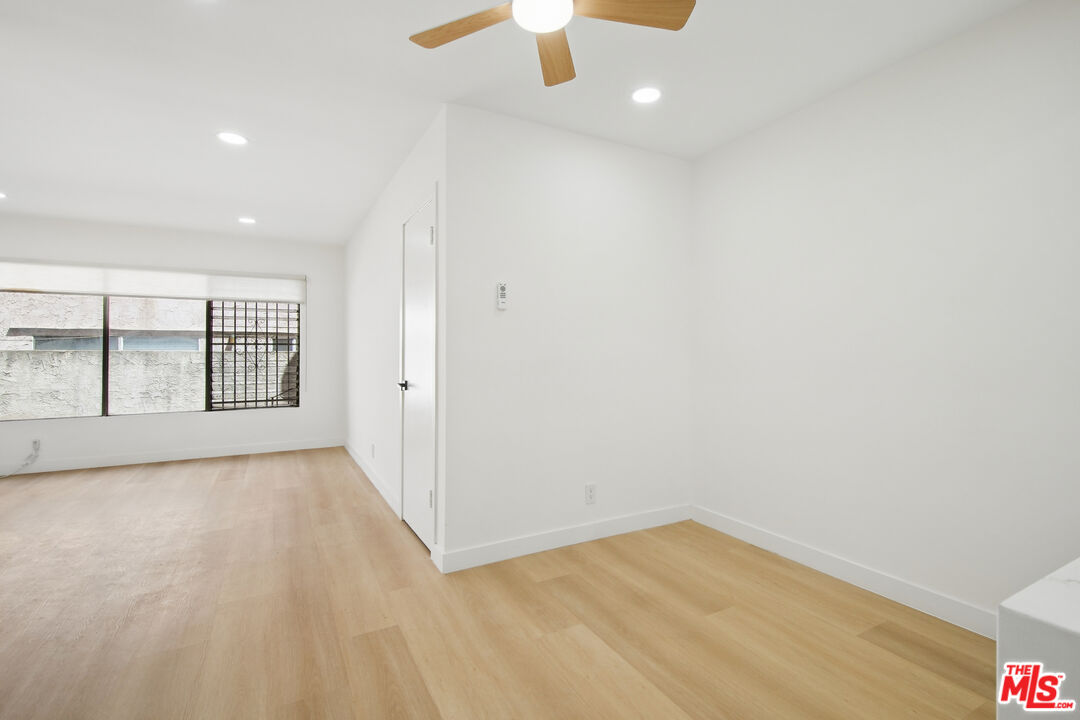 919 S Sherbourne Dr Unit: 1