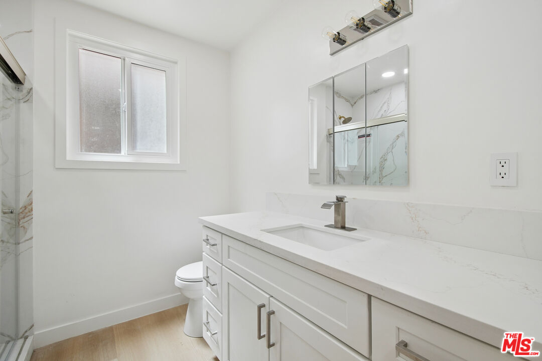 919 S Sherbourne Dr Unit: 1