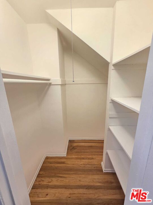 5329 Vantage Ave Unit: 3