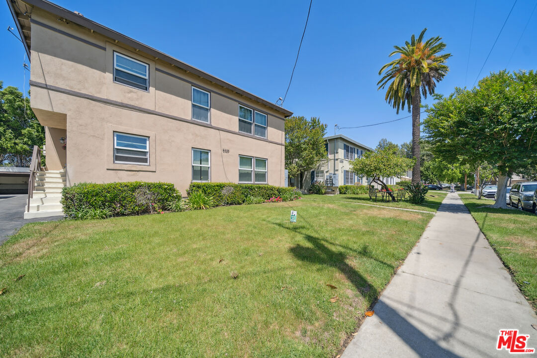 5329 Vantage Ave Unit: 3