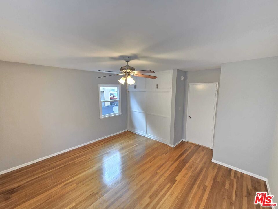 5329 Vantage Ave Unit: 3