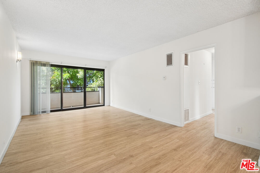 7540 Hampton Unit: 202