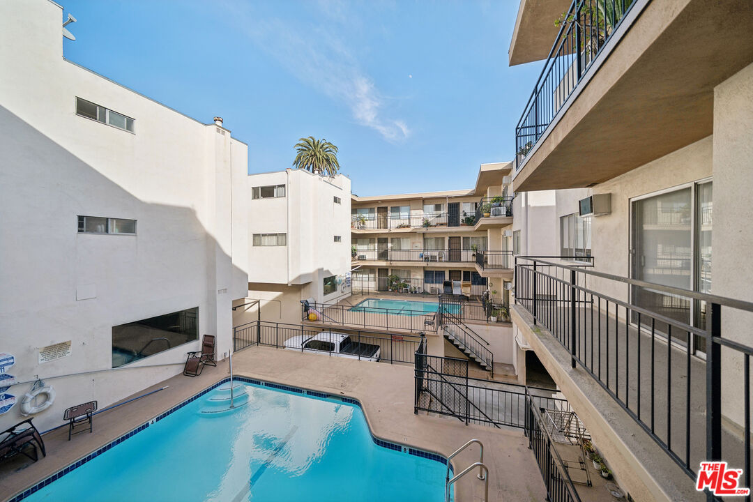 7540 Hampton Unit: 202