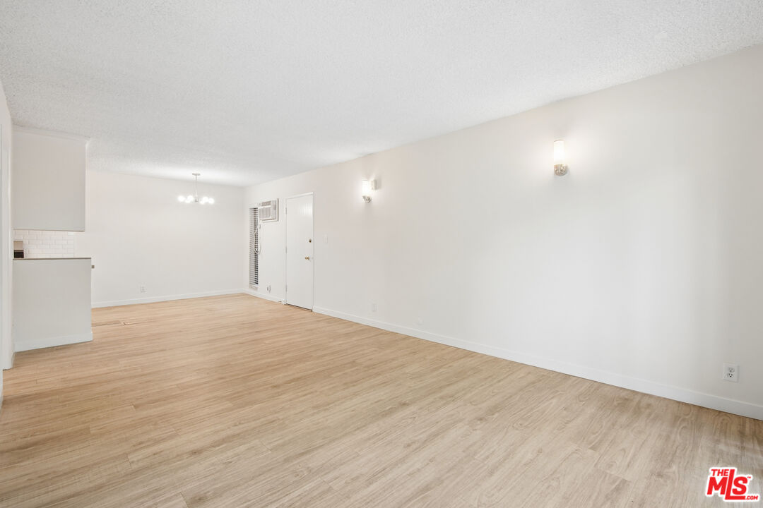 7540 Hampton Unit: 202