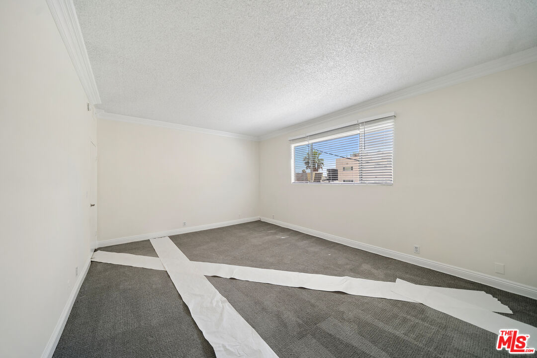 333 S Elm Dr Unit: 202