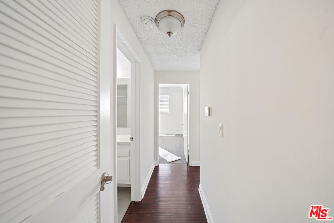 333 S Elm Dr Unit: 202