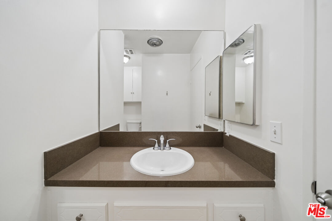 105 S Orlando Ave Unit: 207