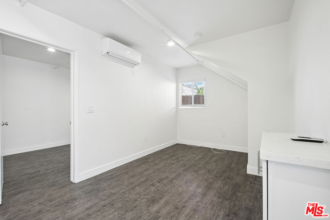 9221 Alcott St Unit: 4