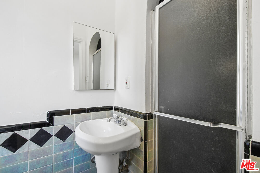 9221 Alcott St Unit: 2