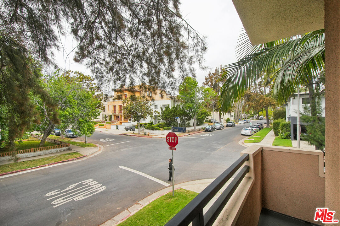 8865 Alden Dr Unit: 101
