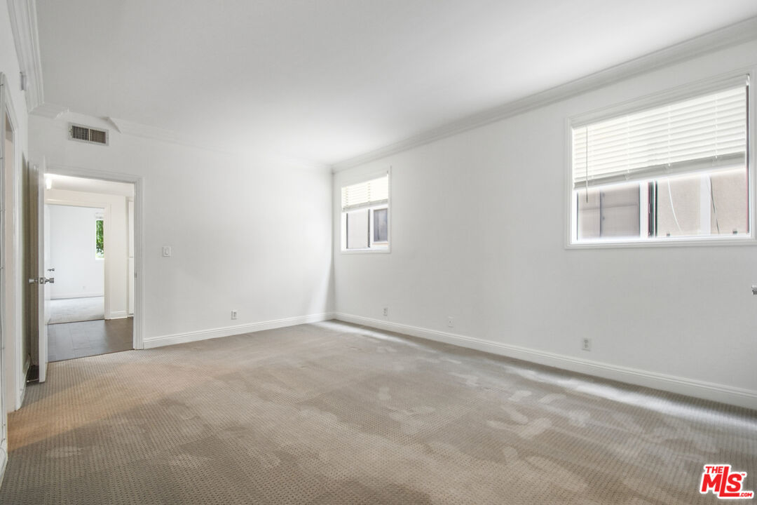 8865 Alden Dr Unit: 101