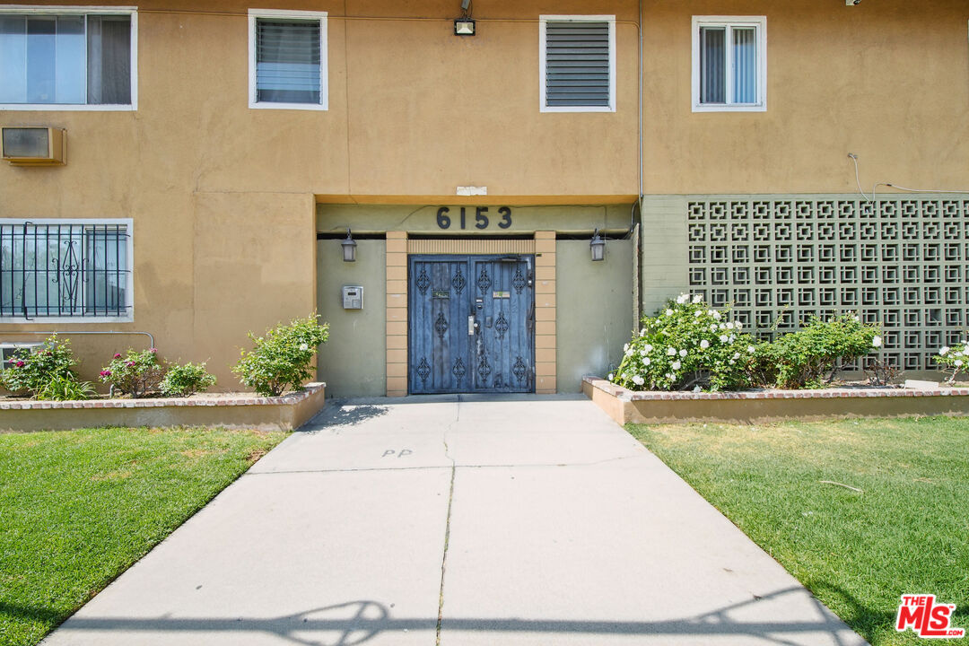 6153 Lexington Ave Unit: 29