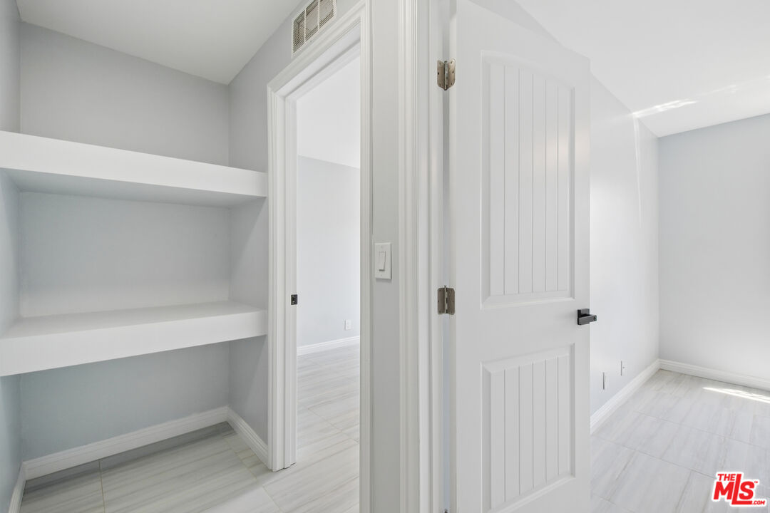 852 N Bunker Hill Ave Unit: 105
