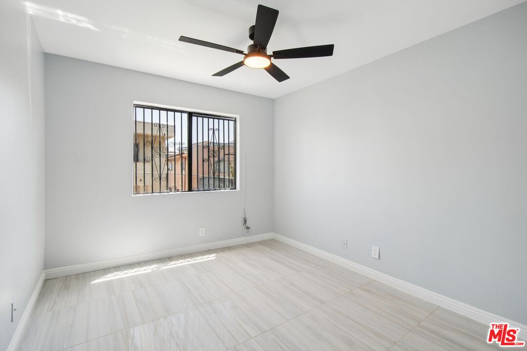 852 N Bunker Hill Ave Unit: 105