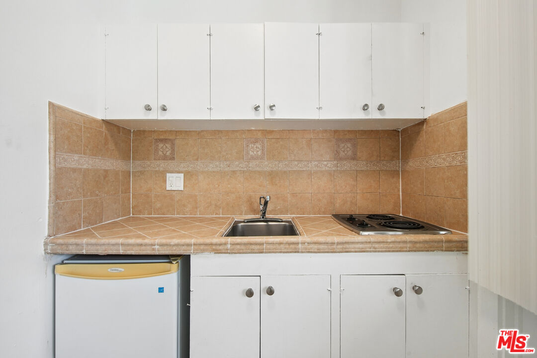 400 S Occidental Blvd Unit: 18
