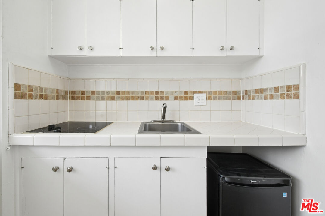 400 S Occidental Blvd Unit: 19