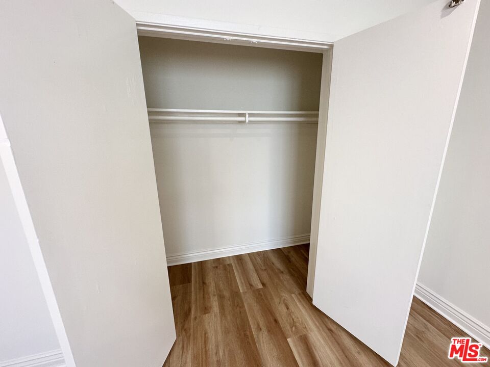 1215 N Hayworth Ave Unit: 203