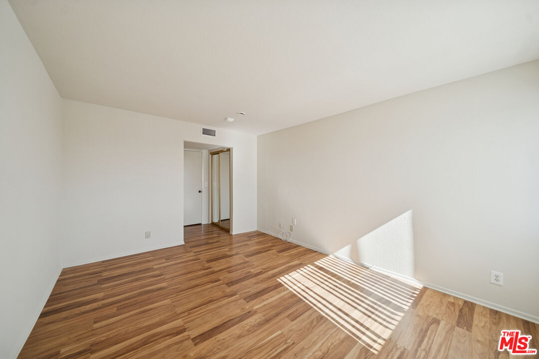 1519 N Martel Ave Unit: 308