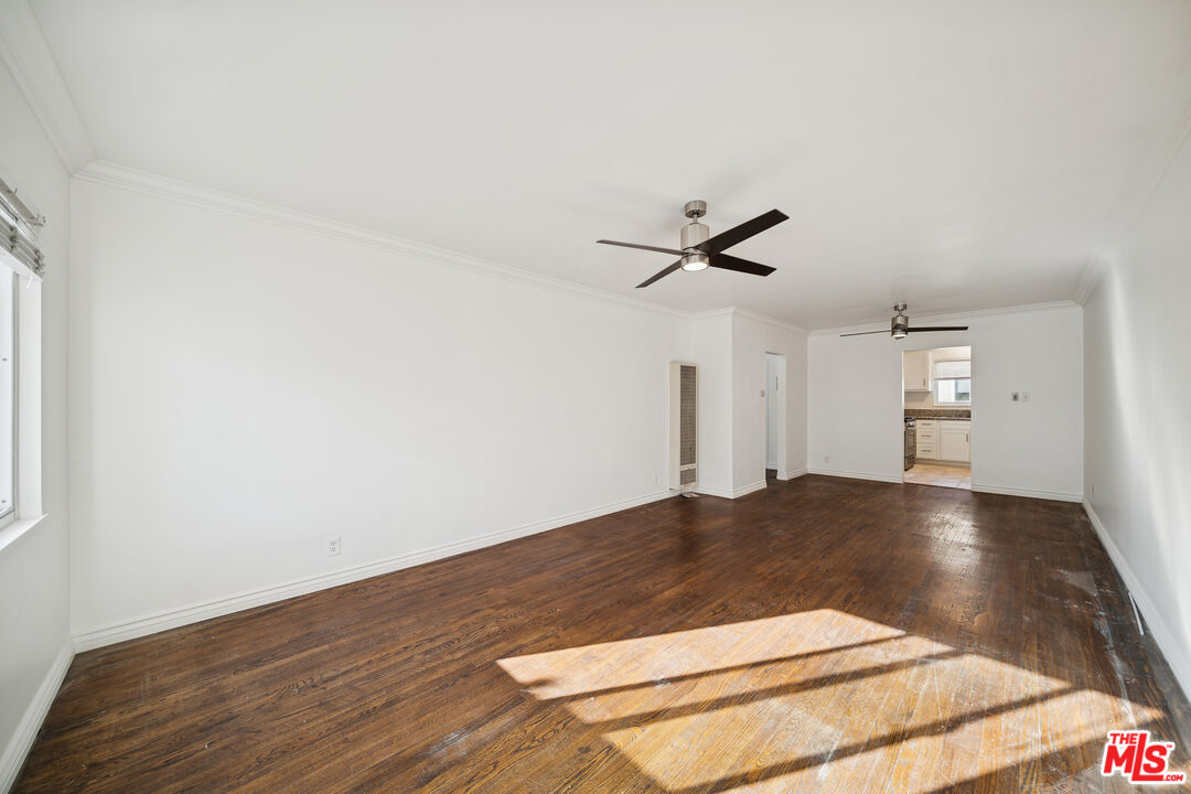 3652 Carmona Ave Unit: 6
