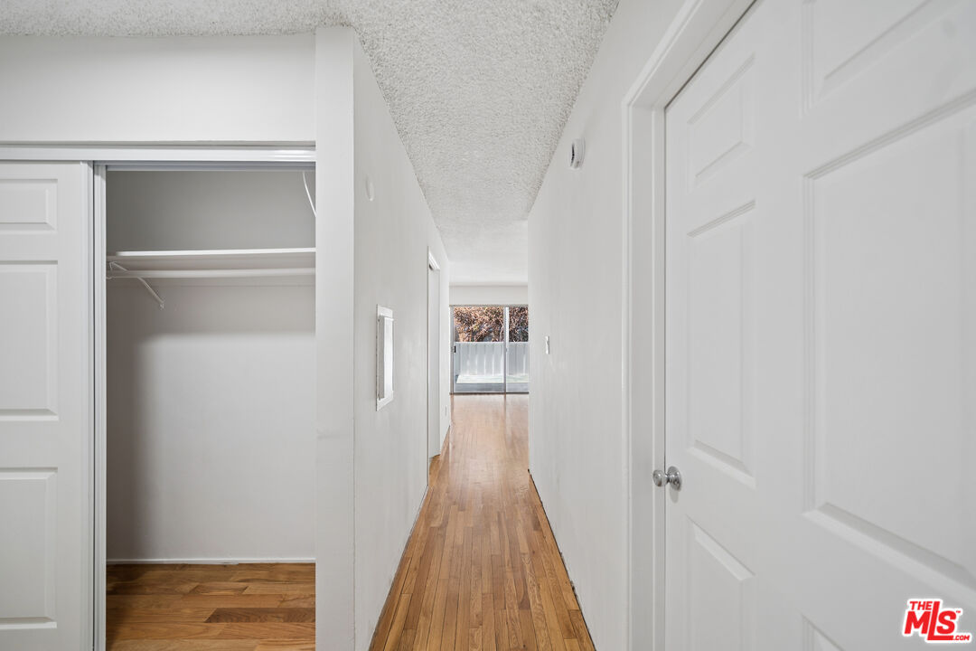 7545 W Hampton Ave Unit: 108