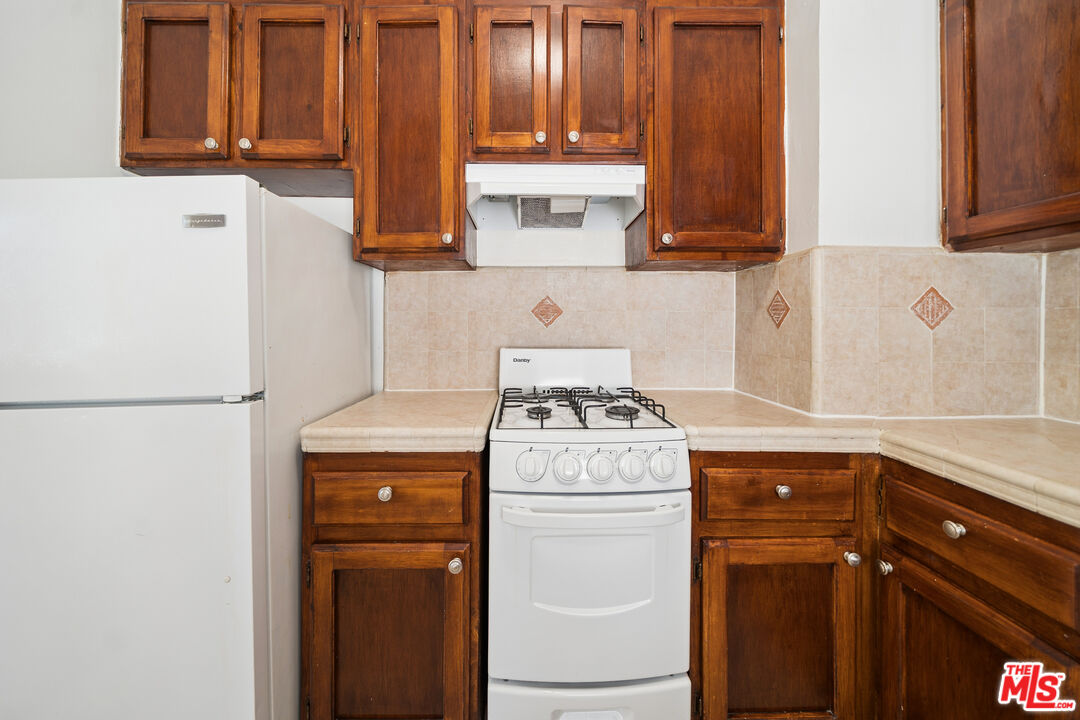 1267 Vin Scully Ave Unit: 5