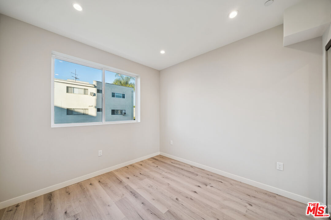 1051 S Corning St Unit: 501