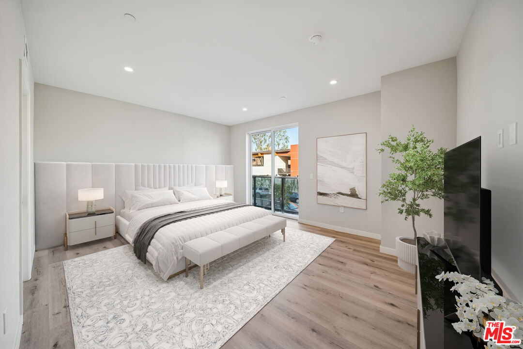 1051 S Corning St Unit: 501