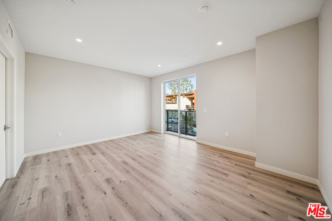 1051 S Corning St Unit: 501