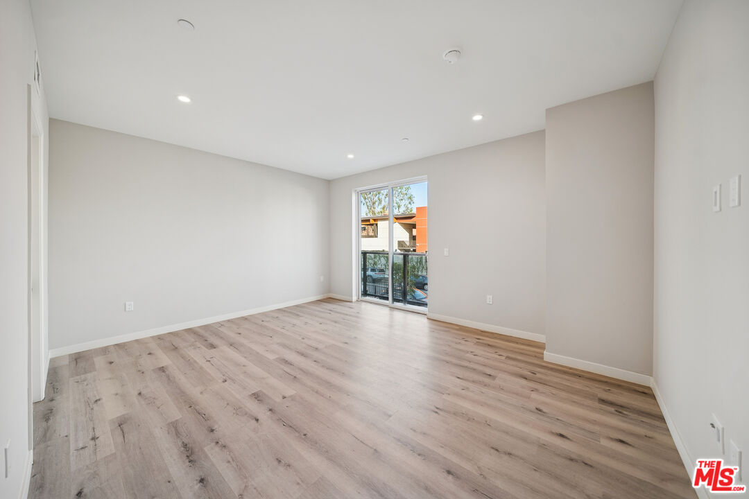 1051 S Corning St Unit: 501