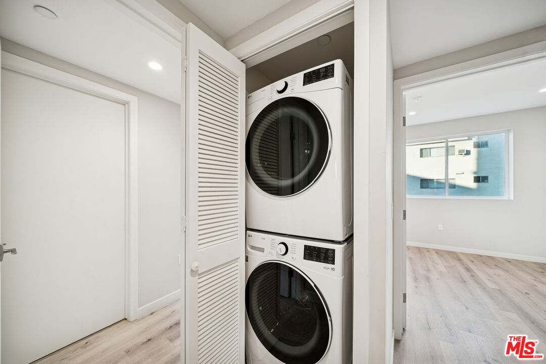 1051 S Corning St Unit: 501