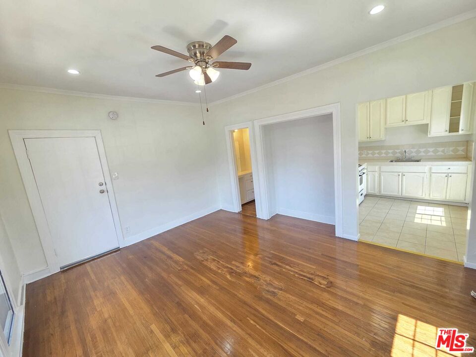 1267 Vin Scully Ave Unit: 21