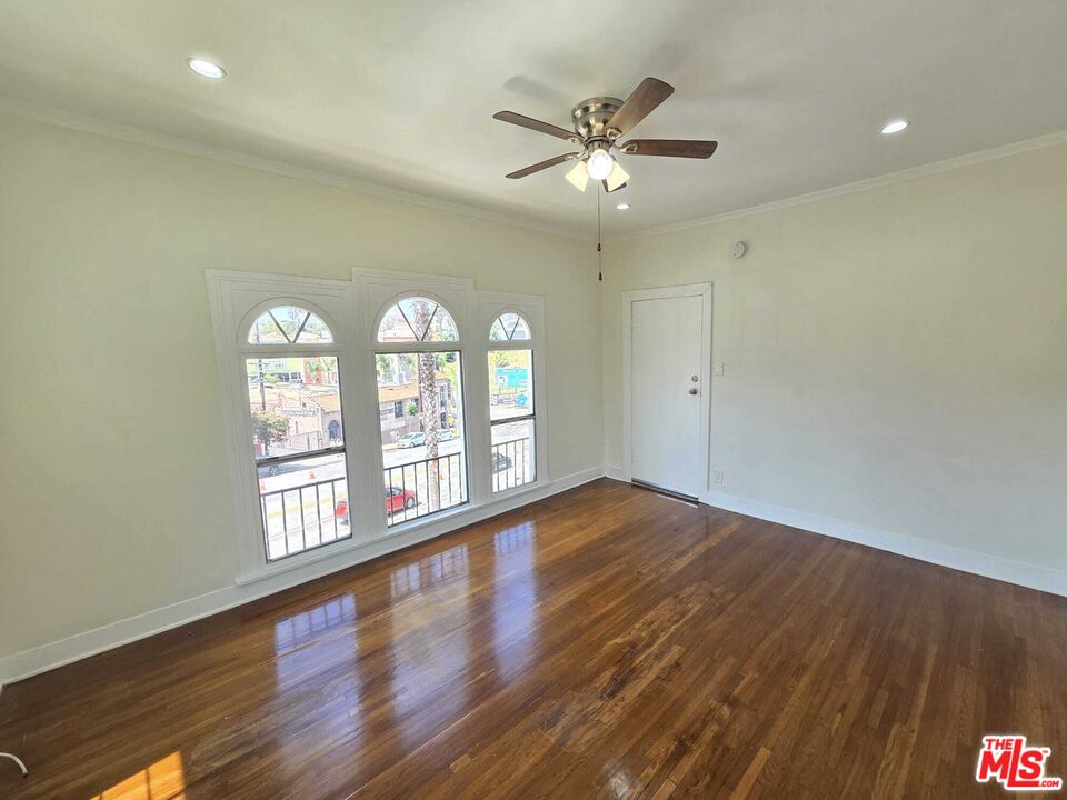 1267 Vin Scully Ave Unit: 21