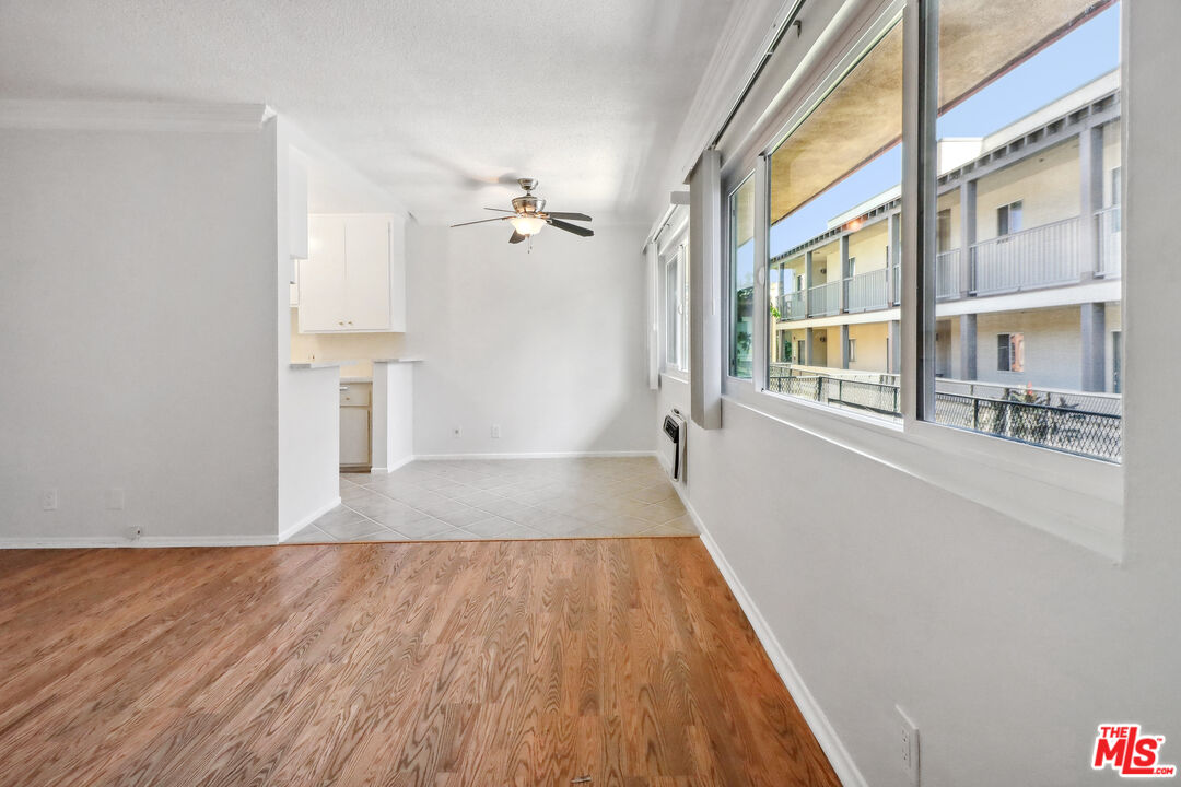 1216 N Detroit St Unit: 5