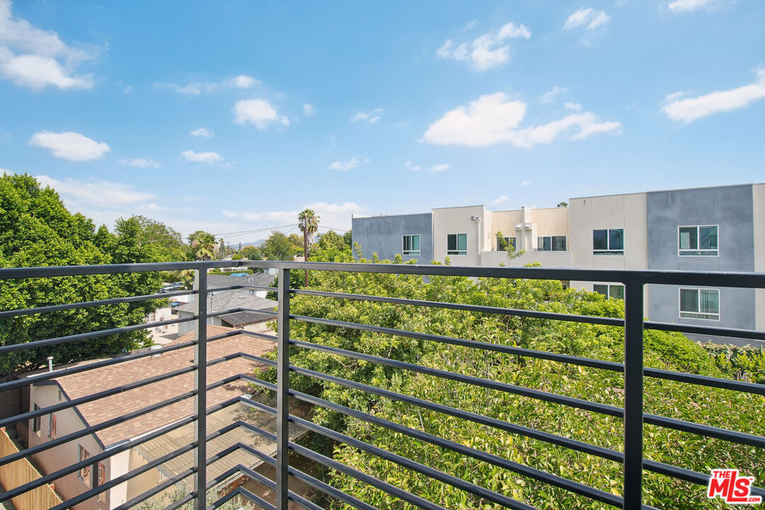 6336 Beck Ave Unit: 2