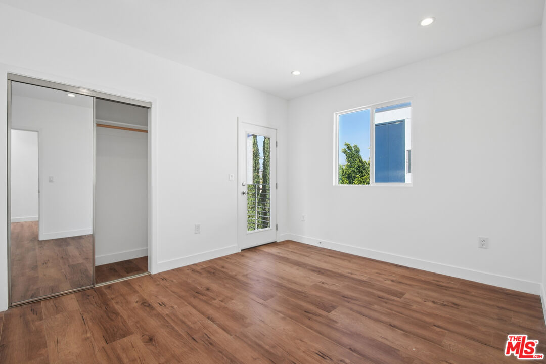 6336 Beck Ave Unit: 2