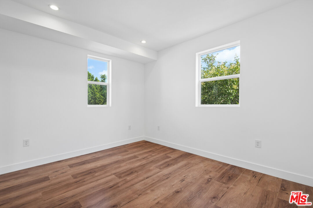 6336 Beck Ave Unit: 2