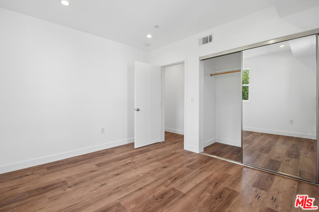 6336 Beck Ave Unit: 2
