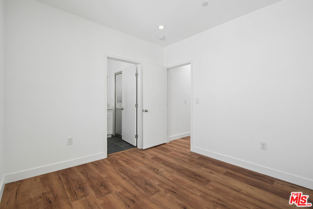 6336 Beck Ave Unit: 2