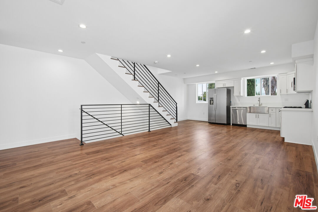 6336 Beck Ave Unit: 2
