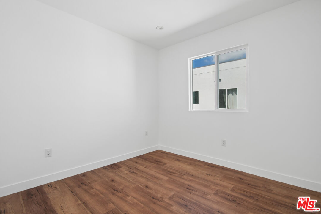 6336 Beck Ave Unit: 2