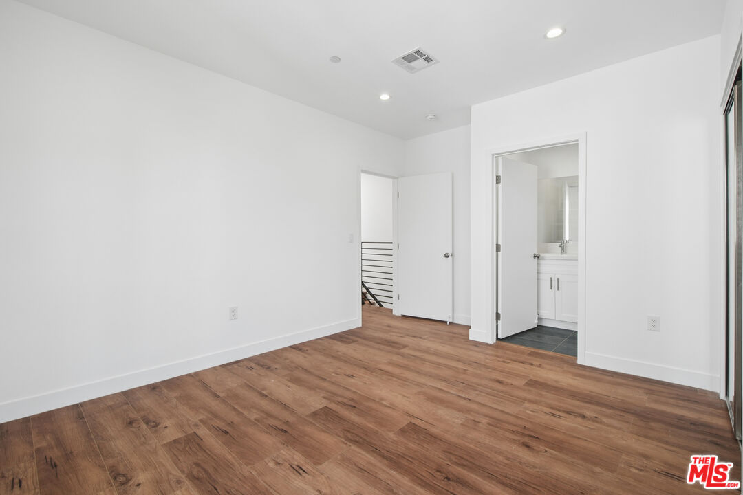 6336 Beck Ave Unit: 2