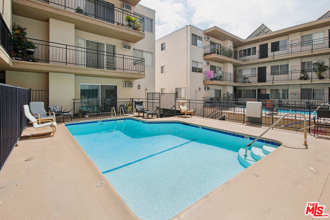 7540 Hampton Unit: 206