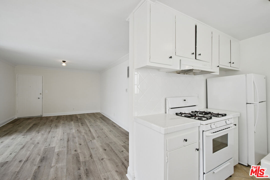7540 Hampton Unit: 206