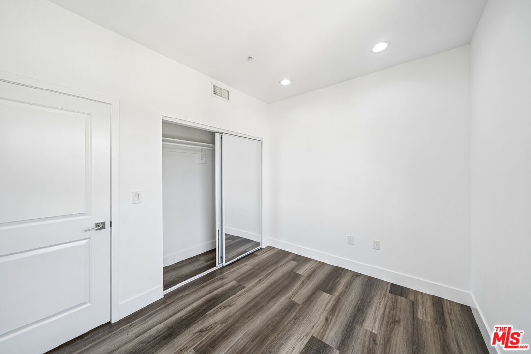 6002 Klump Ave Unit: 6