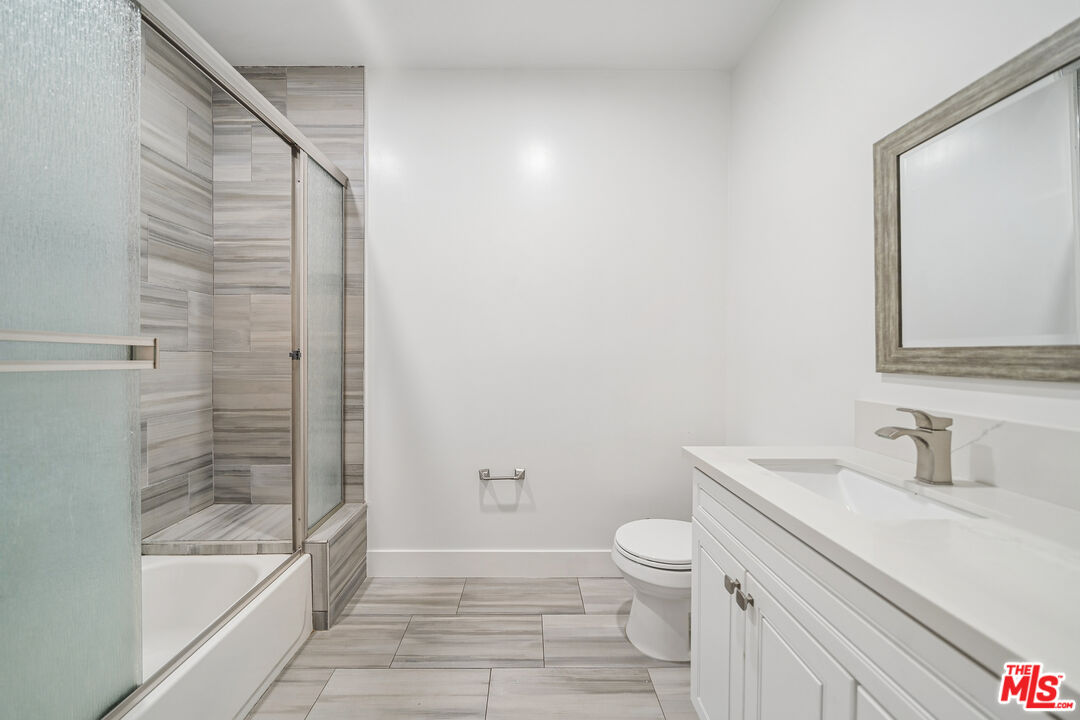 6002 Klump Ave Unit: 6