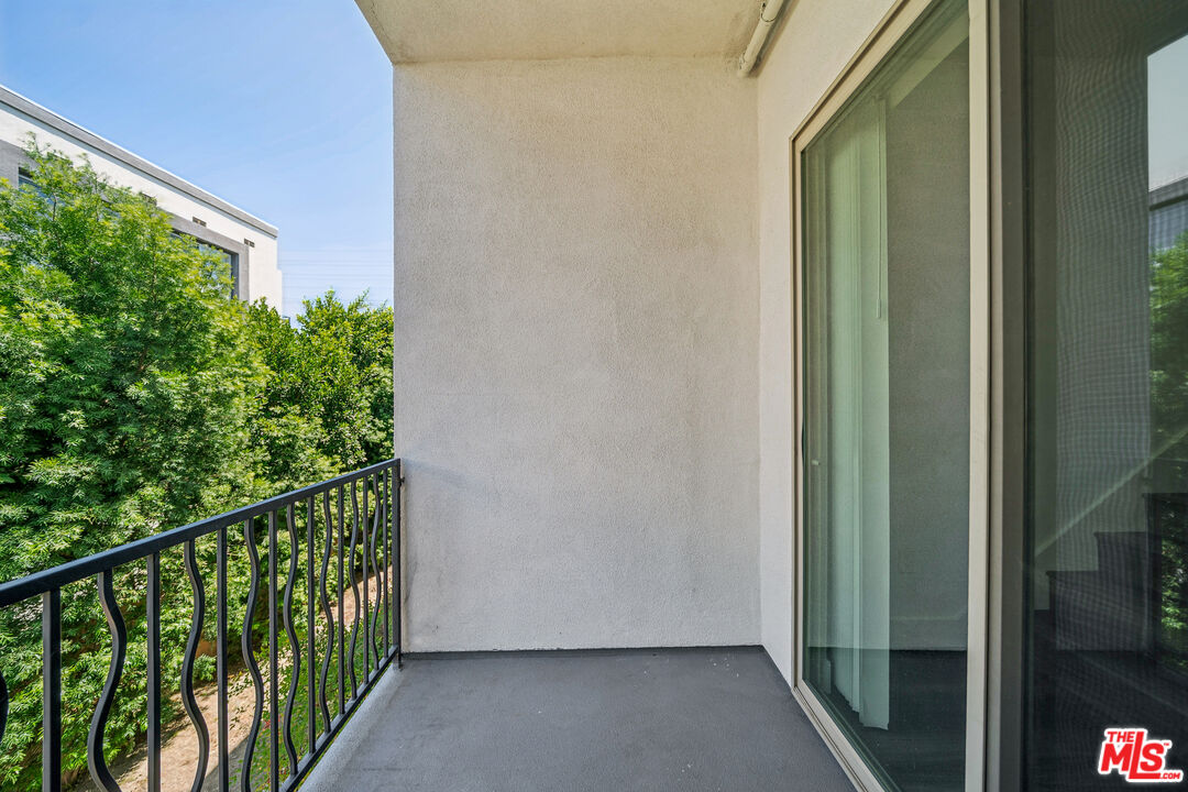 6002 Klump Ave Unit: 6