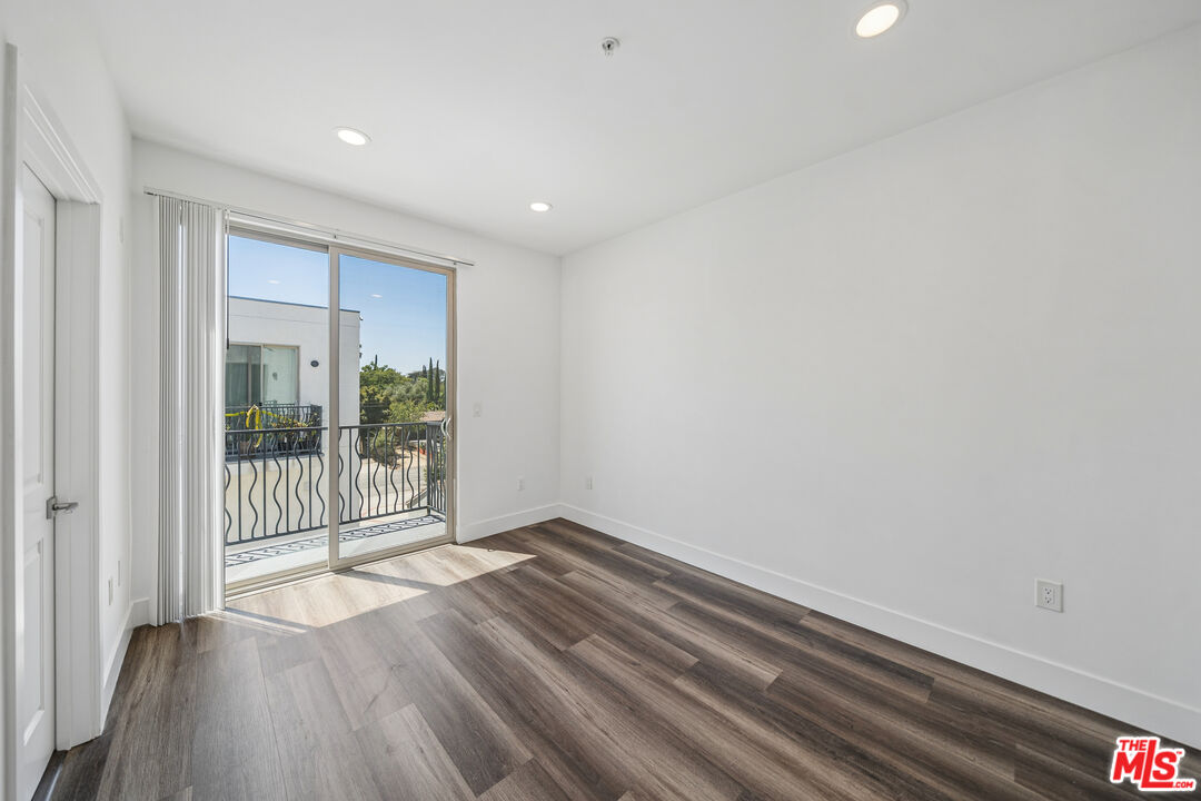 6002 Klump Ave Unit: 6