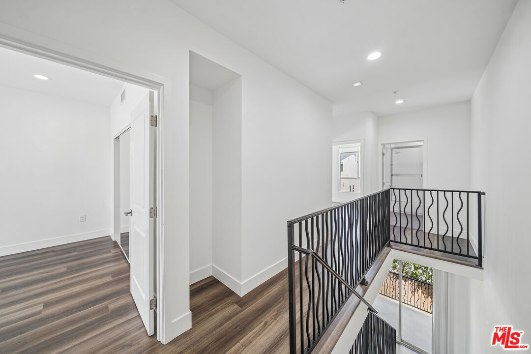 6002 Klump Ave Unit: 6